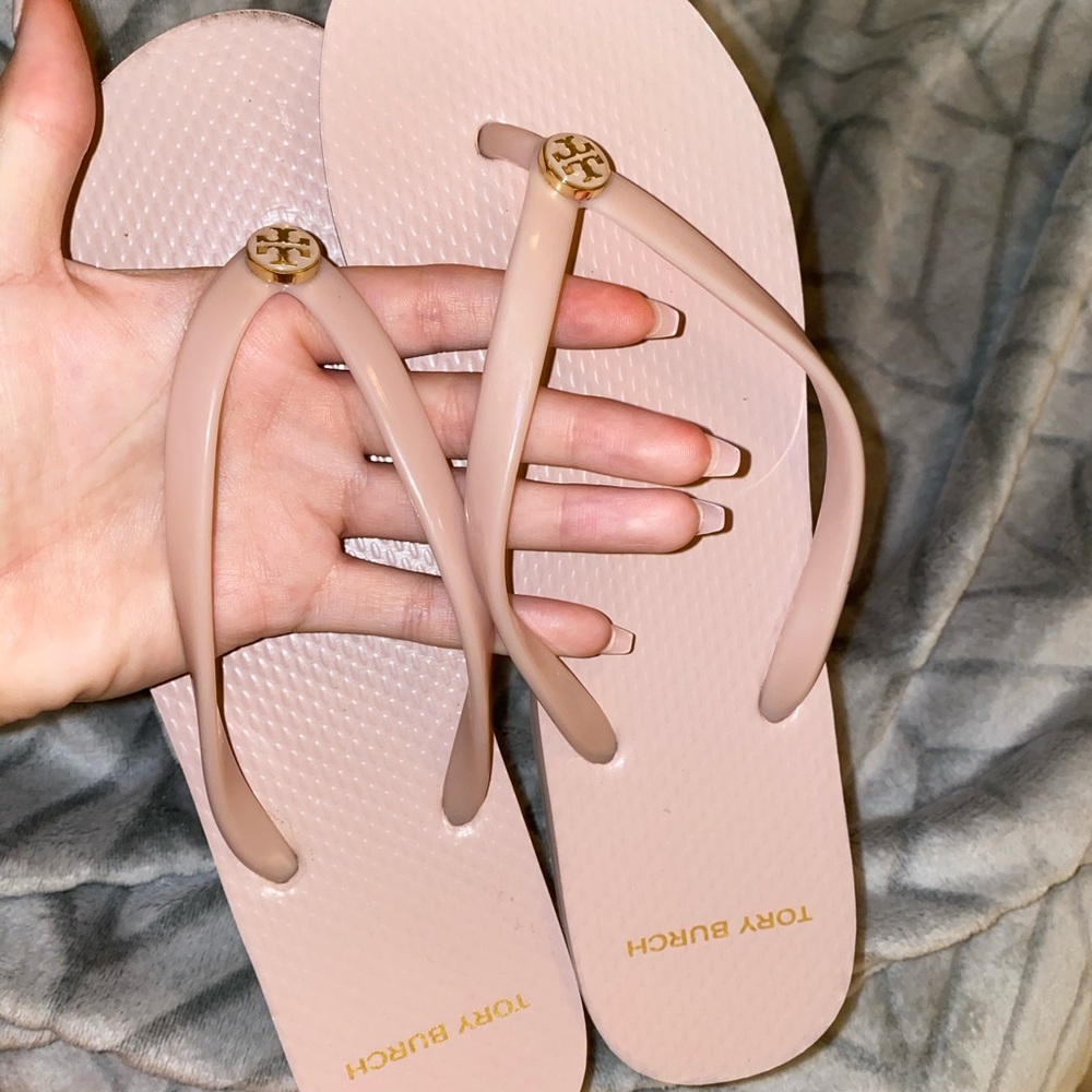 Tory Burch pale pink flipflops